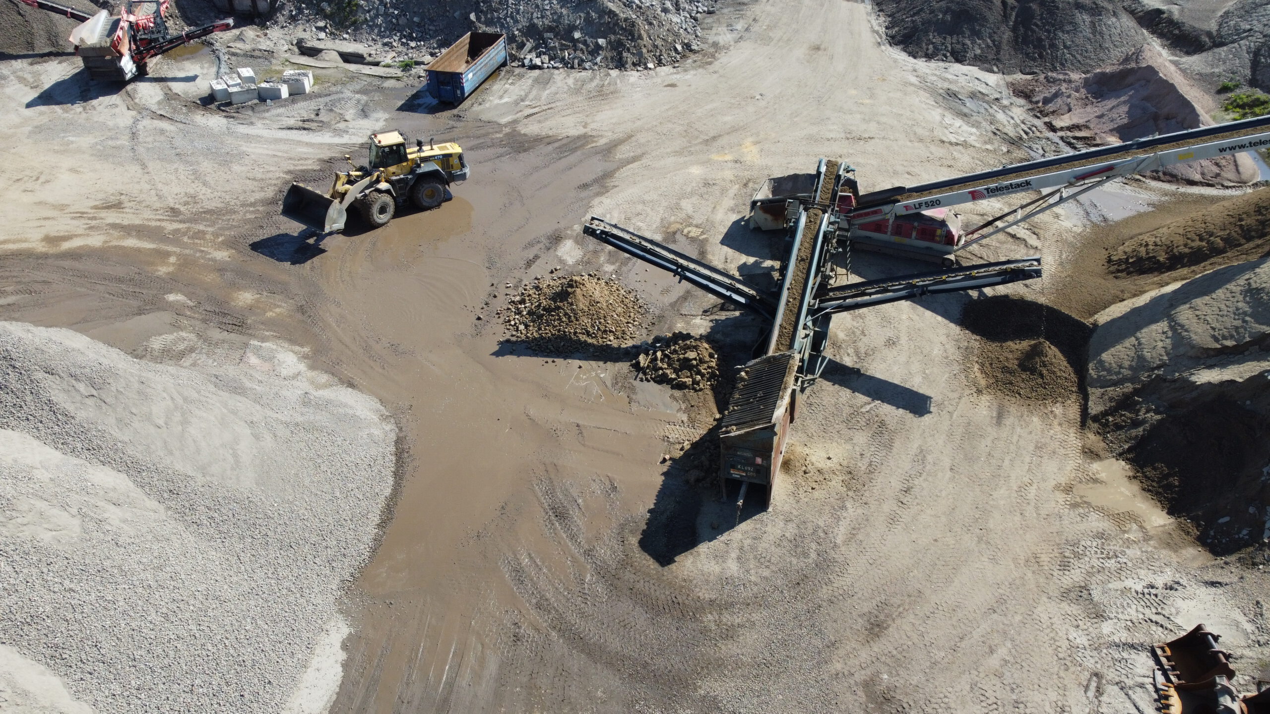 Bagger Radlader Baumaschinen und Technik von WSG für Erdarbeiten und Rückbau
